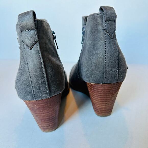 Report Size 8.5 Gray Granger Wedge Boots Perforated Casual - Picture 5 of 11